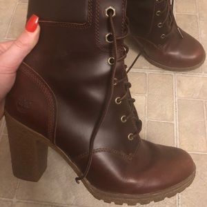 Hardly worn Timberland Heel Boots! Maybe 5x. Comfy